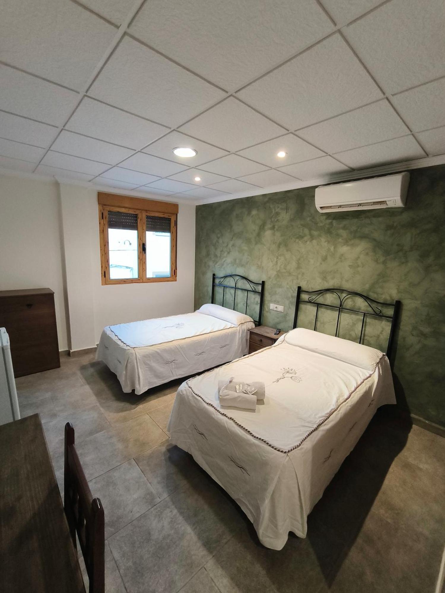 Hotel Ca' La Conchin Cortes de Pallás Esterno foto